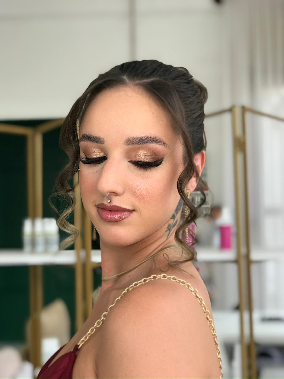 Maquiagem - Caroline Lopes
