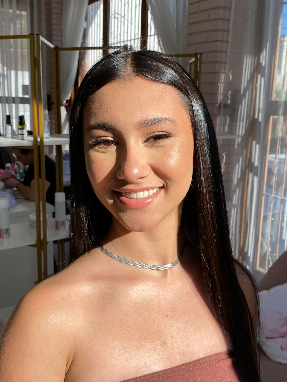 Maquiagem - Caroline Lopes