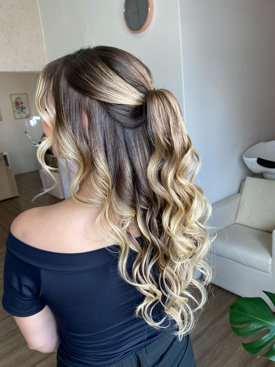 Maquiagem - Caroline Lopes